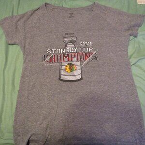 Reebok Chicago Blackhawks Hockey 2015 Stanley Cup Champions Womens' 2XL T-Shirt